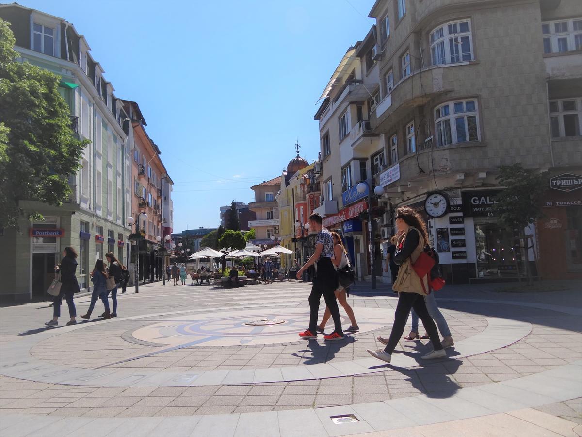 Hostel Compass Burgas City Exterior foto